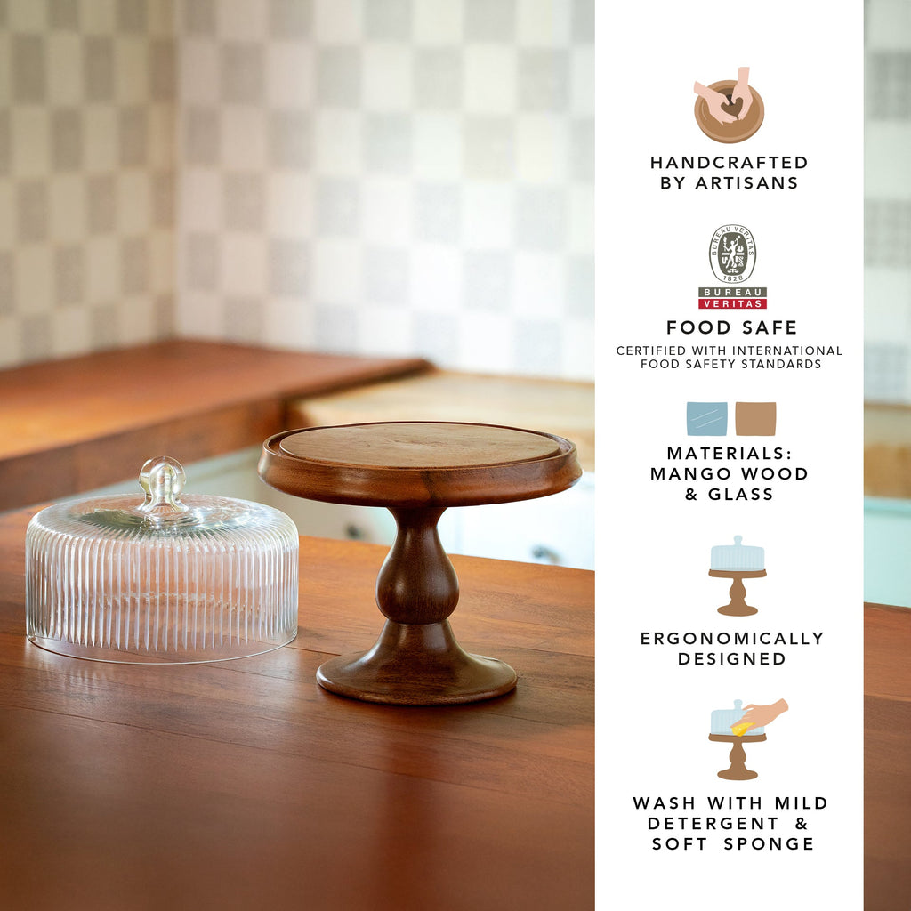 Cloche en verre cannelé avec support en bois