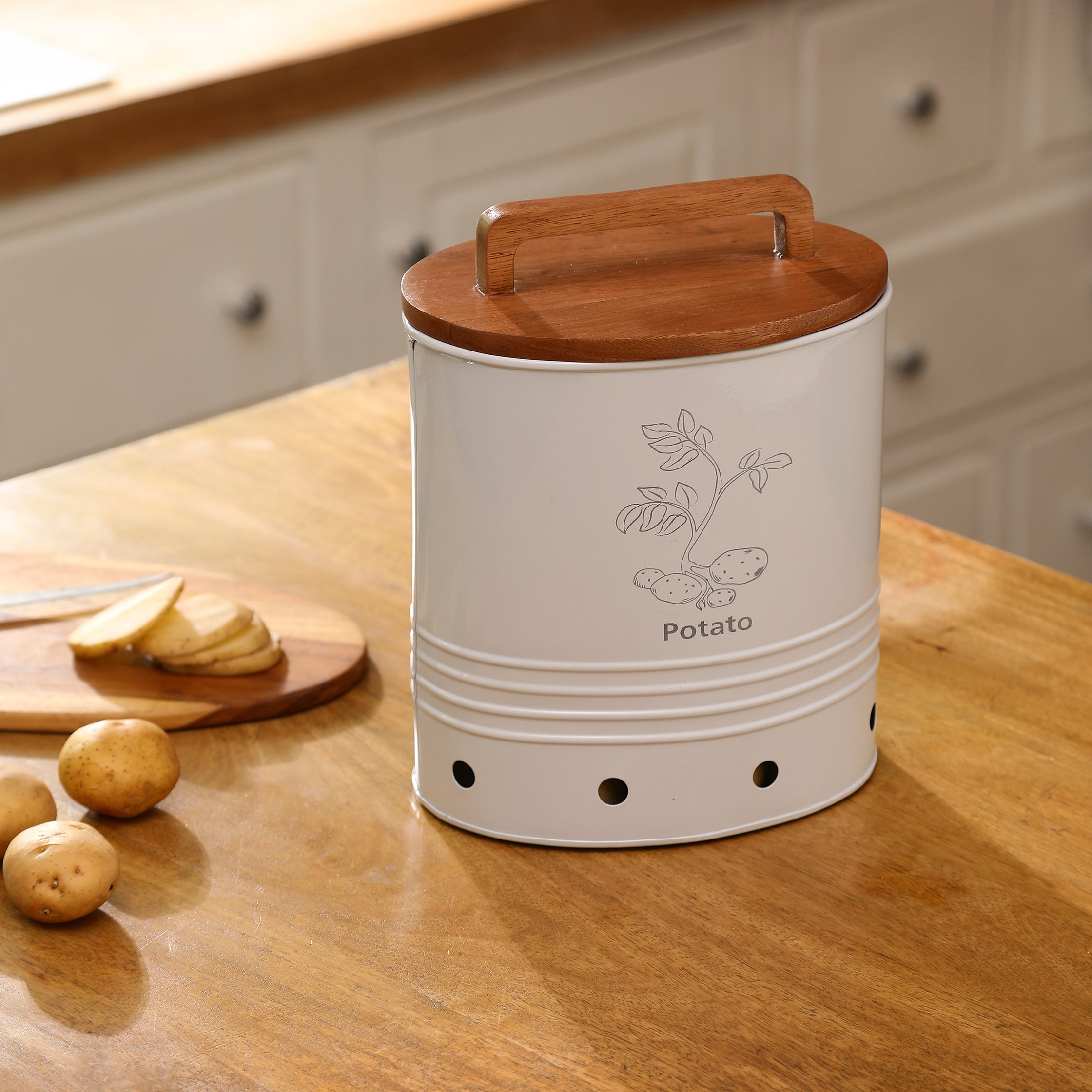Potato Storage Barrel with Wooden Lid