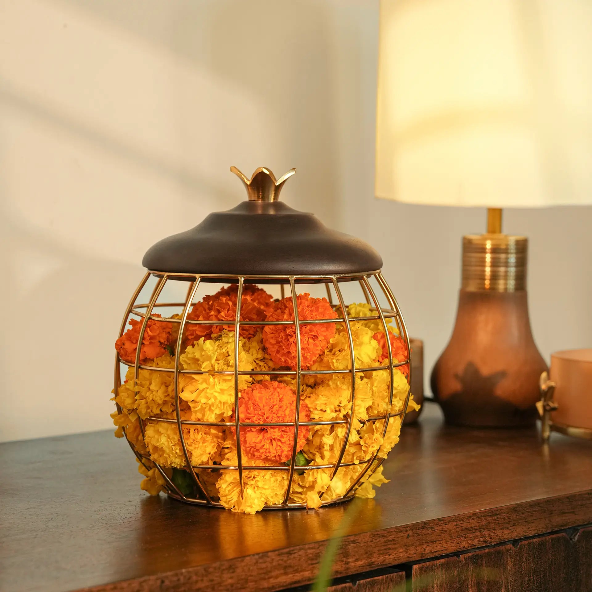 Pomegranate-Shape Metal Basket with Wooden Lid