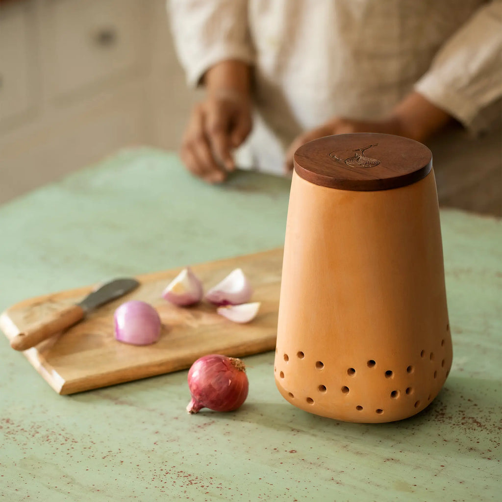 Pot de rangement à oignon en terre cuite avec couvercle en bois